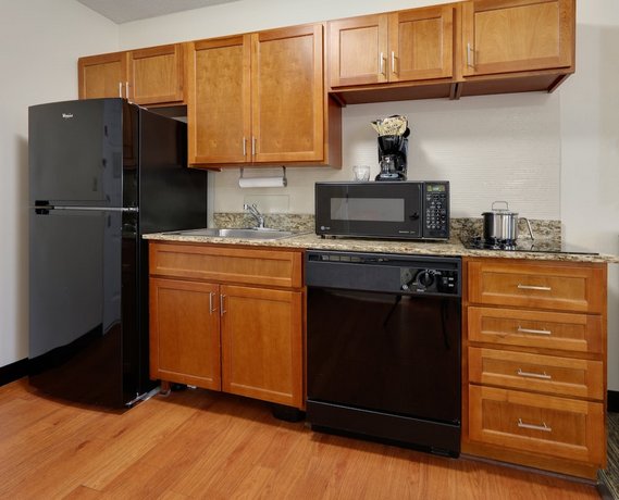 Candlewood Suites Salina