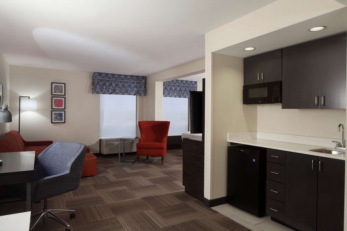 Hampton Inn Charleston-Southridge