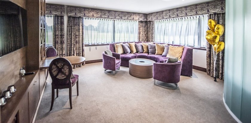 Parklands Hotel & Country Club