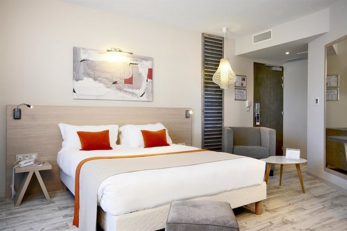 Kyriad Prestige Vannes Centre - Palais Des Arts