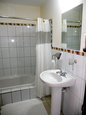 Hotel Las Espuelas, Bar & Restaurant