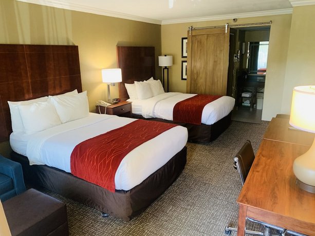 Hyland Inn near Pasadena Civic Center