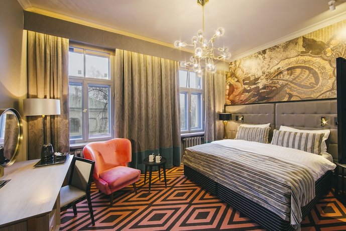 Grand Poet Hotel By Semarah