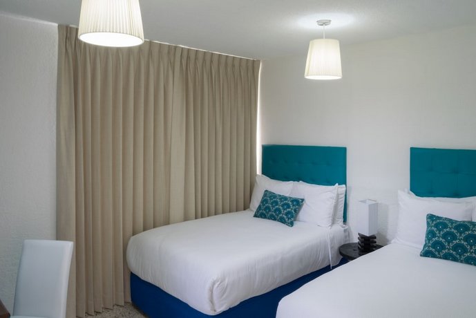 In & Out Hotel