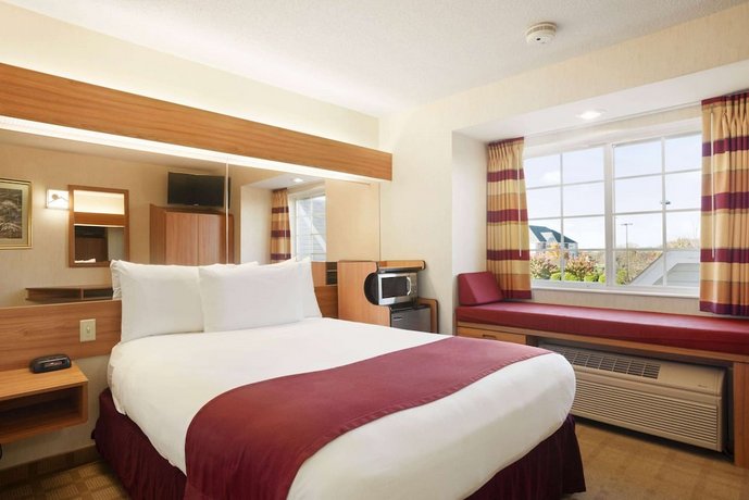 Microtel Inn & Suites by Wyndham Ann Arbor