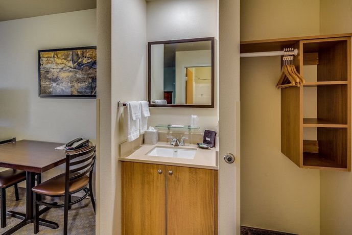 Aptel Studio Hotel