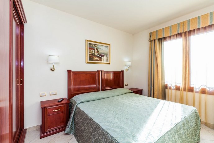 Hotel Regina Elena
