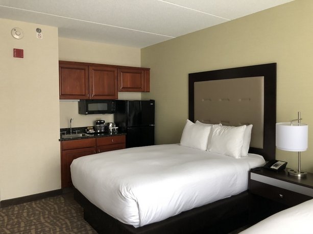 Wyndham Garden Buffalo Downtown