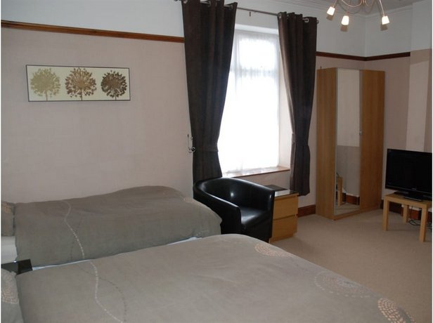 Tanes Hotel