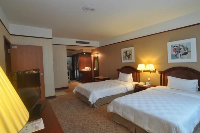 Grand Bluewave Hotel