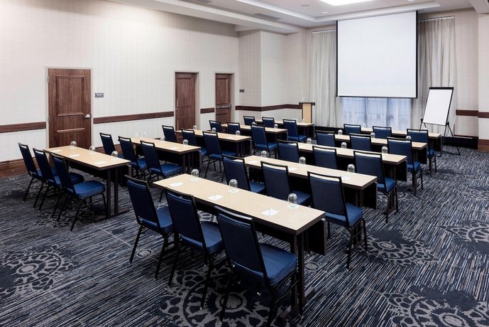 Courtyard by Marriott Richmond Downtown