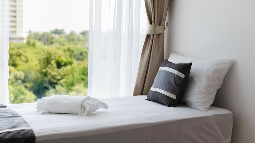 B2 Hua Hin Premier Hotel