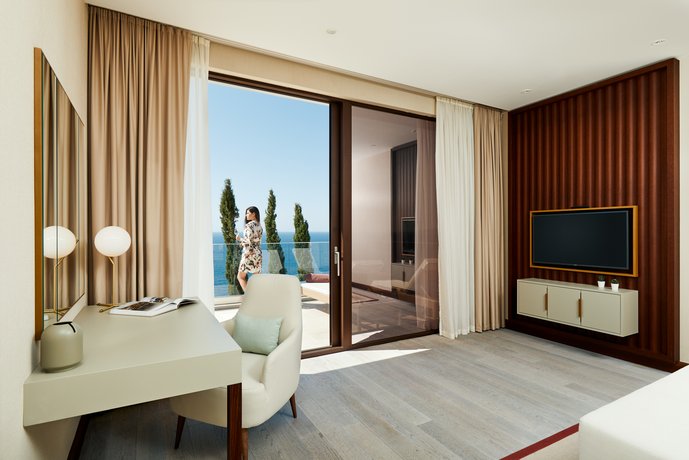 Ananti Resort Residences & Beach Club