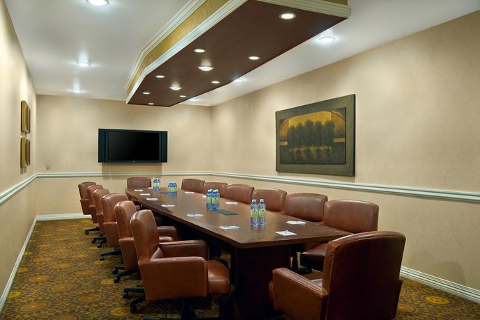 Oxford Suites Boise
