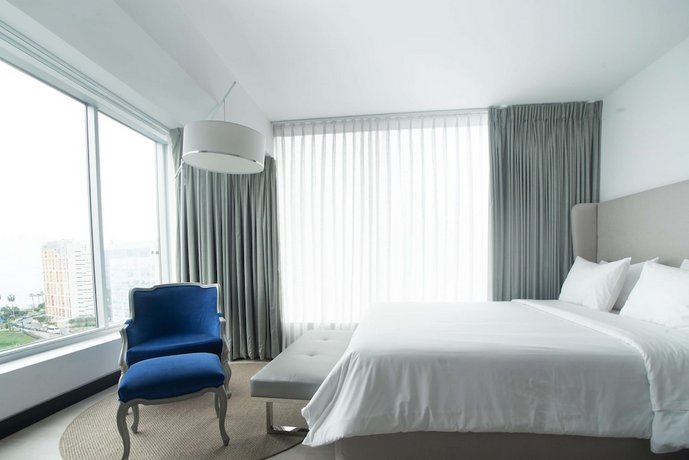 Radisson Decapolis Miraflores
