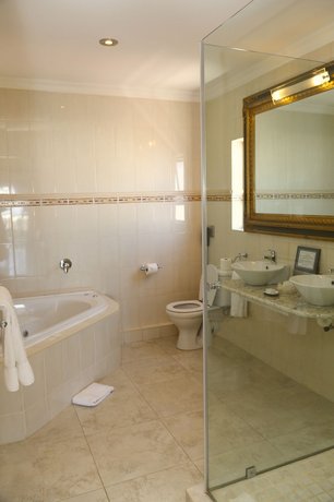 Misty Waves Boutique Hotel