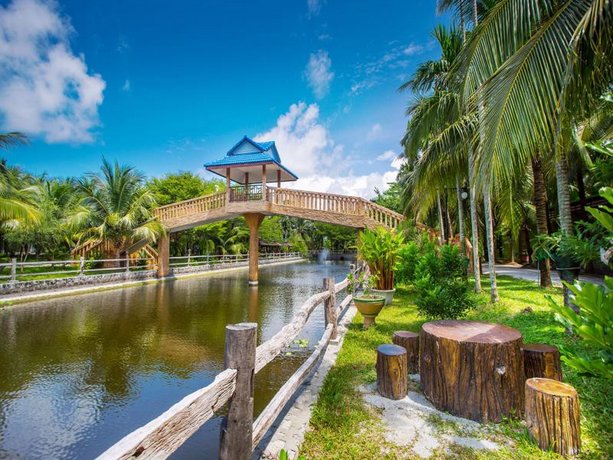 Coconut Resort