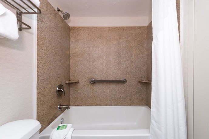 Holiday Inn Concord Downtown