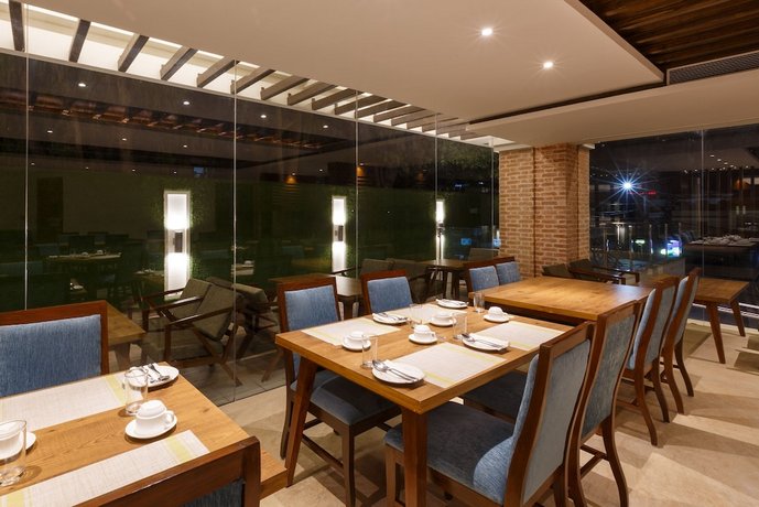 Hotel Ambassador By Ace Hotels