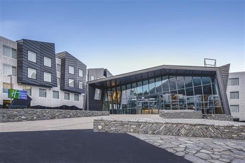 Holiday Inn Express & Suites Queenstown