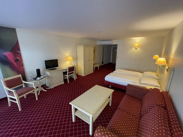 מלון מרקיור שאטו ברלין צילום של הוטלס קומביינד - למטייל (17)