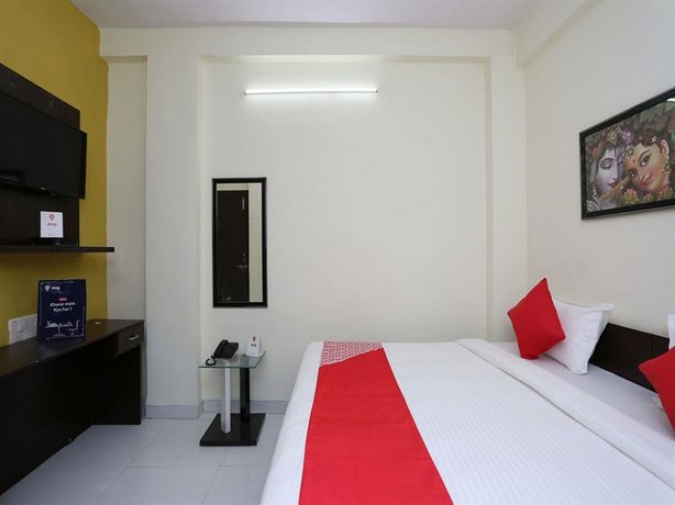 Super Hotel O Radhika Palace
