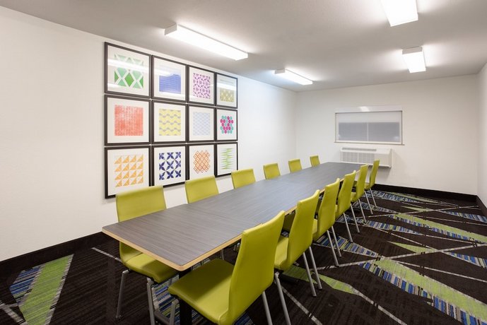 Holiday Inn Express & Suites Tucson, An IHG Hotel