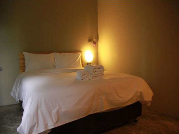 Izen Plus Budget Hotel & Residence