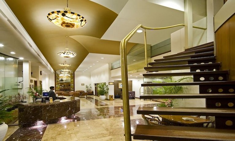 Hotel Aurora Towers