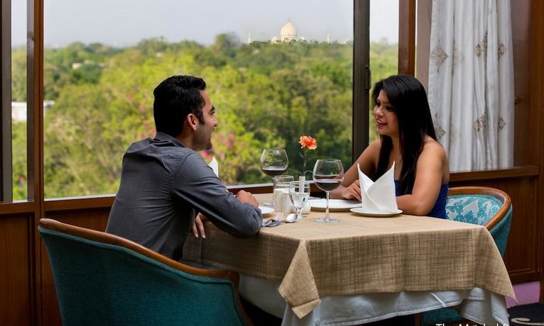 Hotel Clarks Shiraz