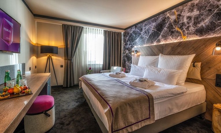FourSide Hotel Salzburg, Trademark Collection by Wyndham