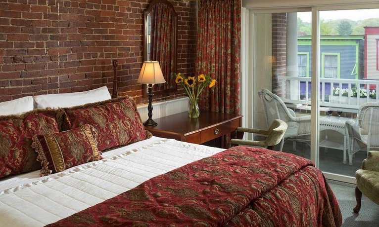 Lord Camden Inn