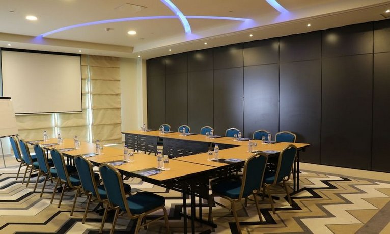 Palmeiras Suite Hotel