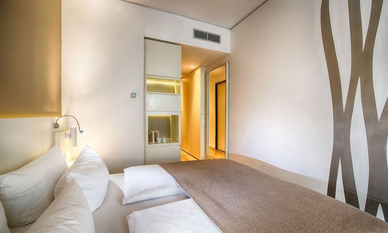 מלון לאונרדו - רובע מיטה, ברלין צילום של הוטלס קומביינד - למטייל (25)