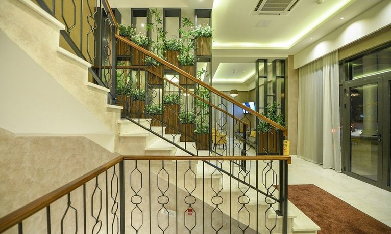hotel Lazaro
