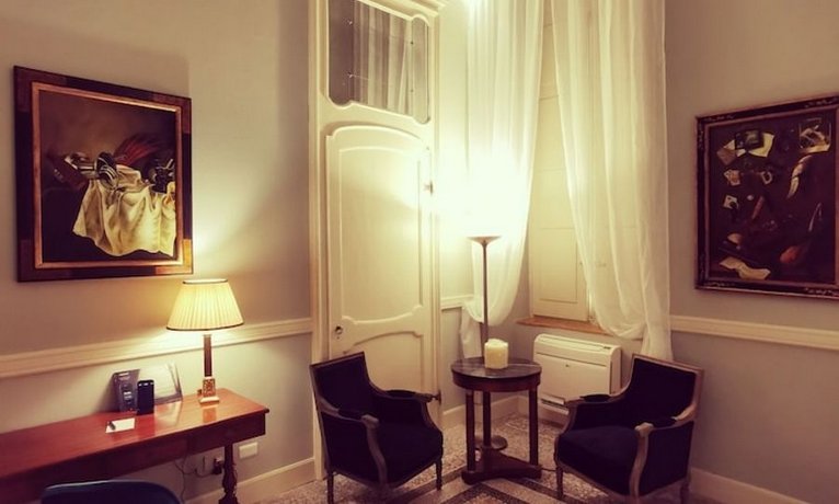 Royal Palace Hotel