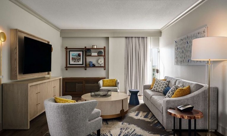DoubleTree by Hilton Dallas - Love Field