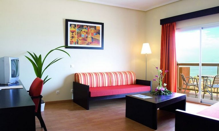 Cabogata Beach Hotel