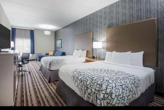 La Quinta Inn & Suites Buffalo - Amherst