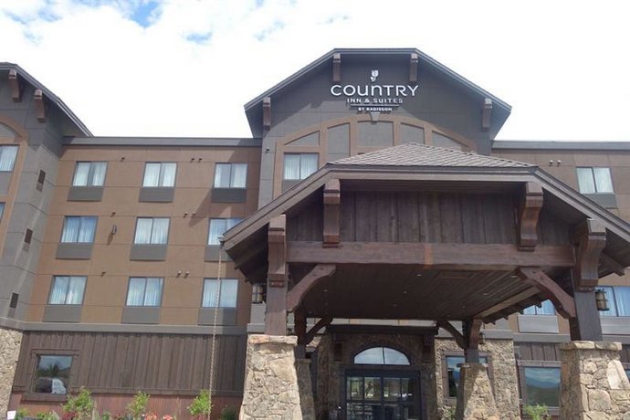 Glacier International Lodge