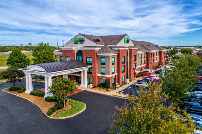 Holiday Inn Express Hotel & Suites Memphis Southwind