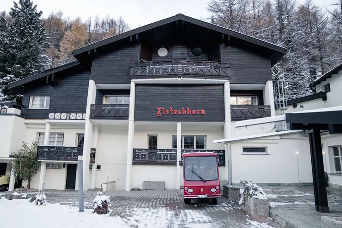 Waldhotel Fletschhorn Panoramic Retreat in Saas Fee
