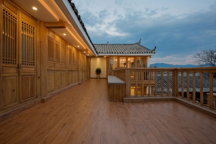 Jianshe Inn