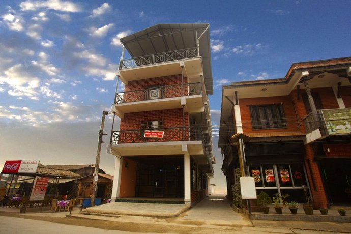 Sauraha Holiday Home