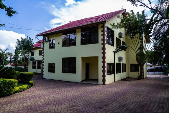 Brubru Lodge