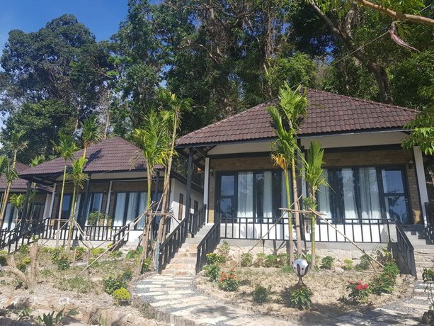 Koh Rong Hill Beach Resort