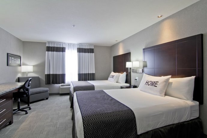 Home Inn and Suites Regina Airport