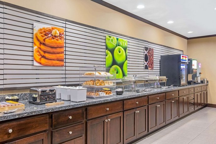 La Quinta Inn & Suites by Wyndham Sioux Falls