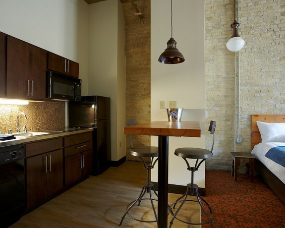 The Brewhouse Inn & Suites