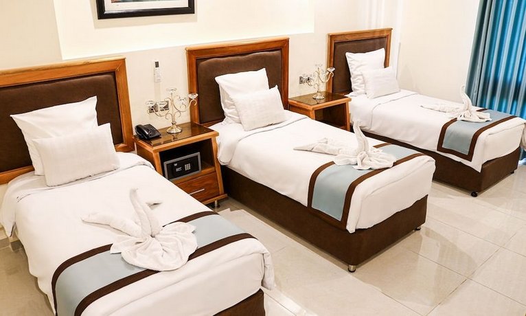 Raed Hotel Suites